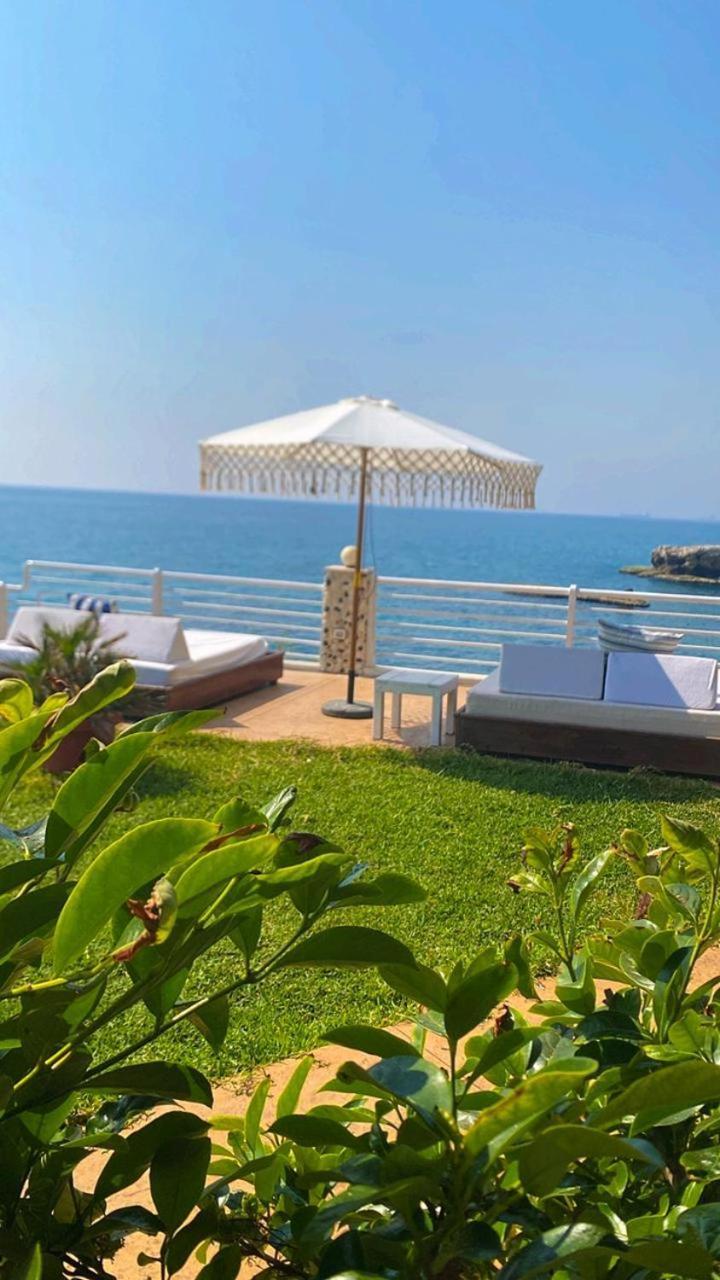 Le Blanc Bleu Hotell Byblos Exteriör bild